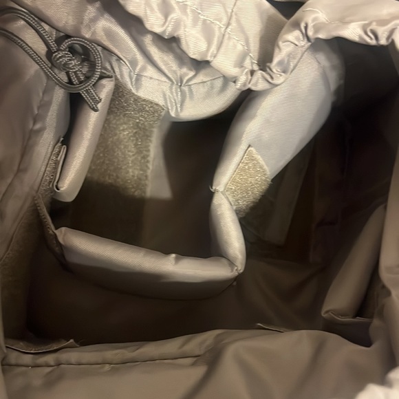 LowePro Photo Hatchback 16L AW Backpack - Daypack - Picture 14 of 16